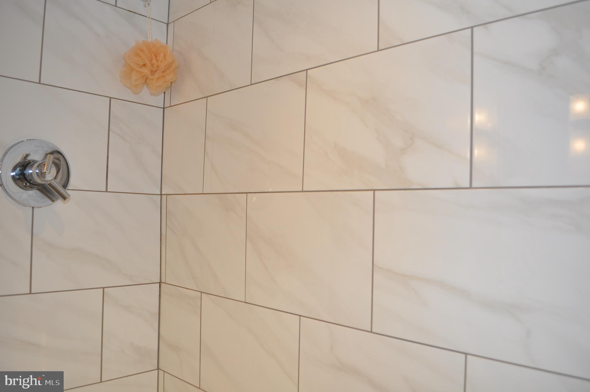 STRATHCONA-HILLCROFT - Residential