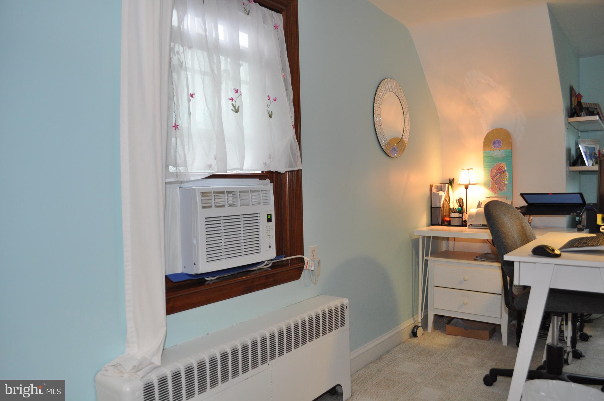 STRATHCONA-HILLCROFT - Residential