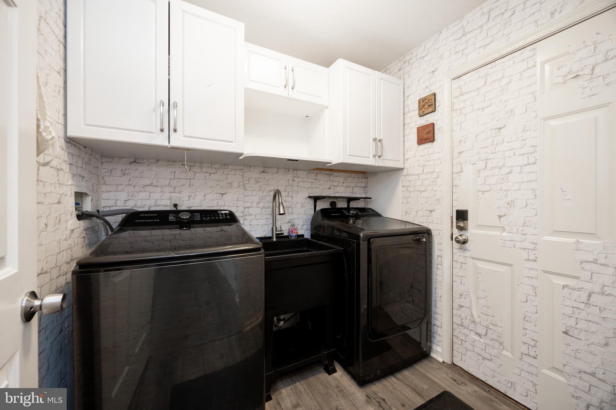 WATERFORD GREENE - Residential