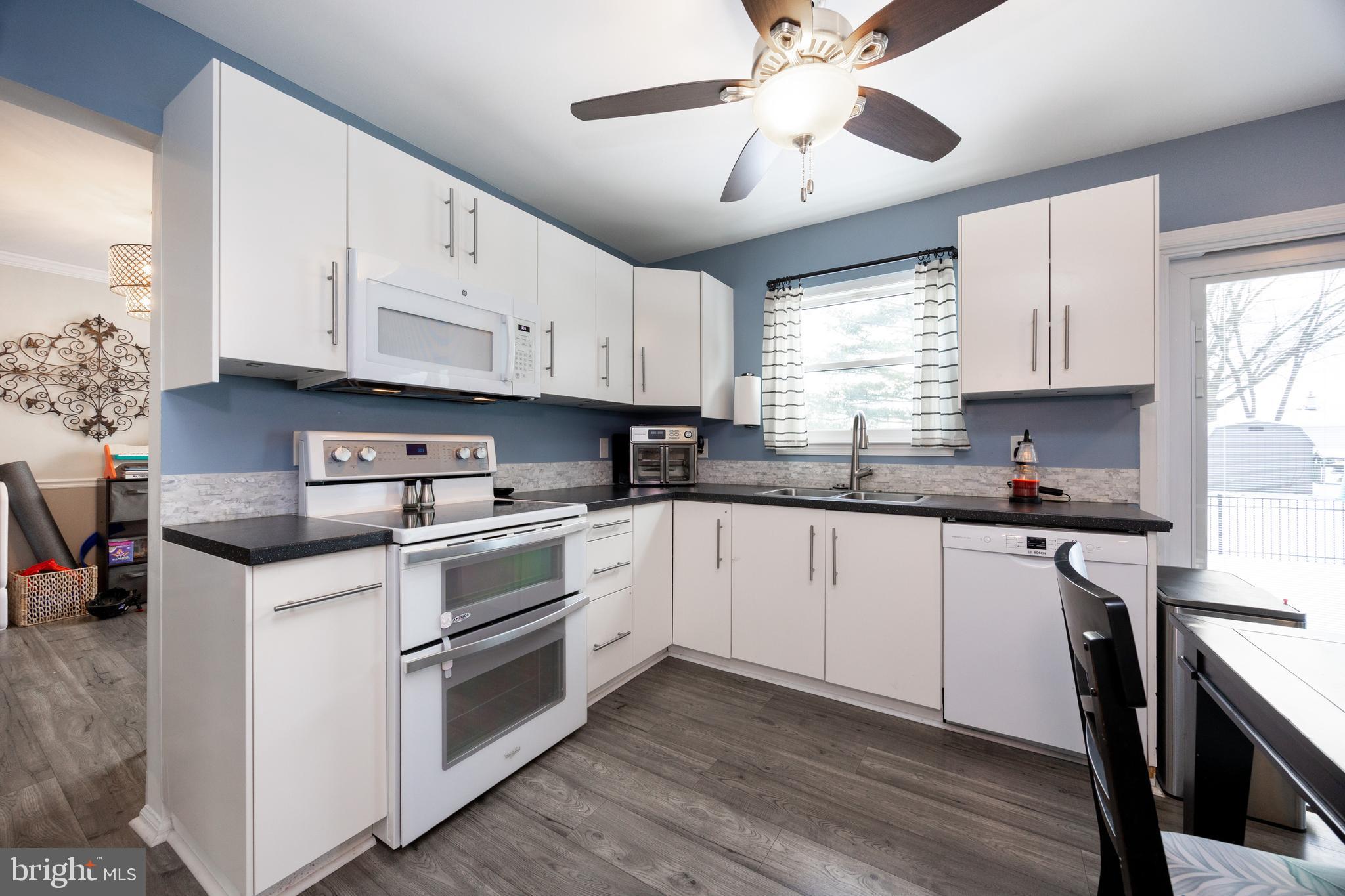 WATERFORD GREENE - Residential