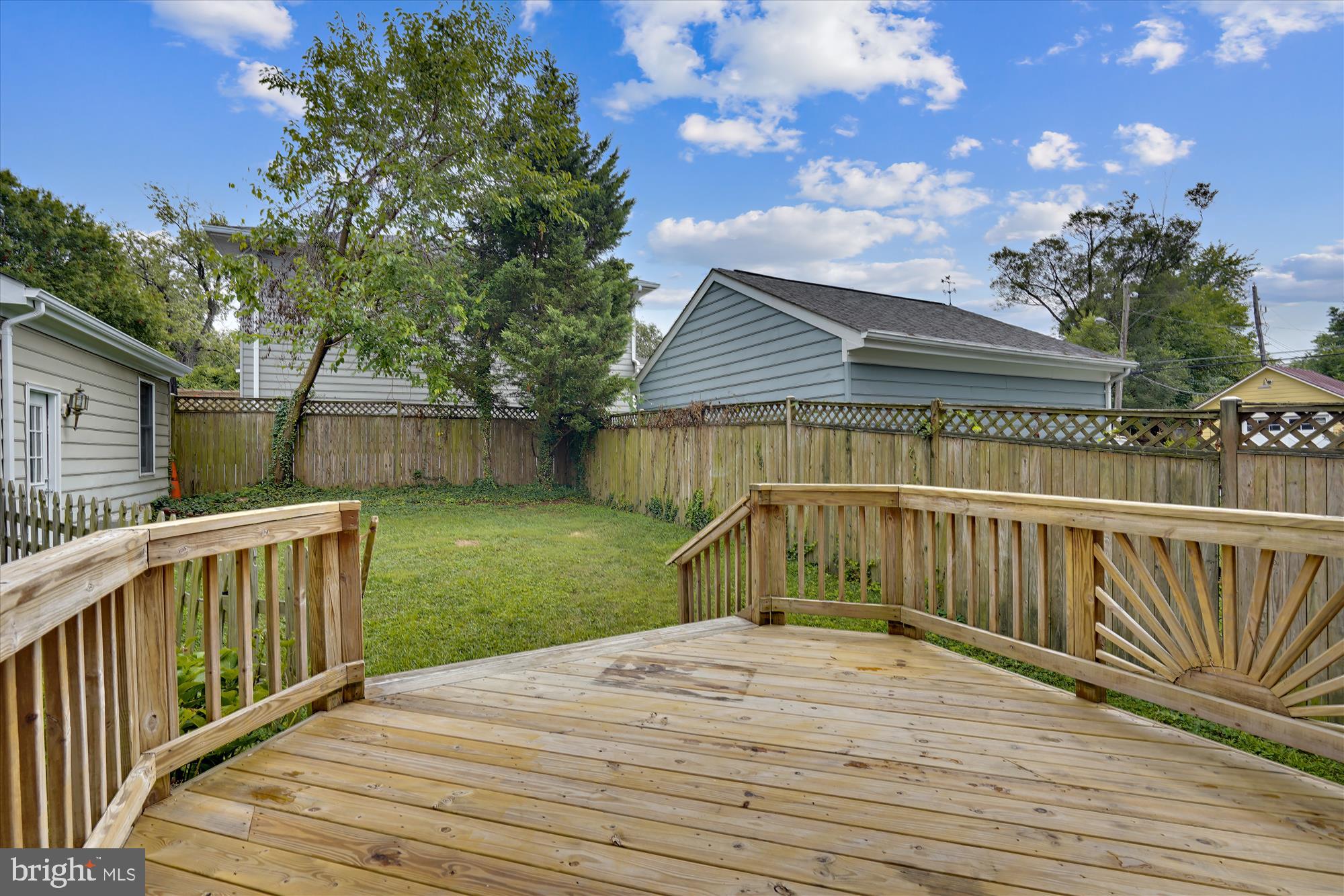 CLARENDON - Residential Lease