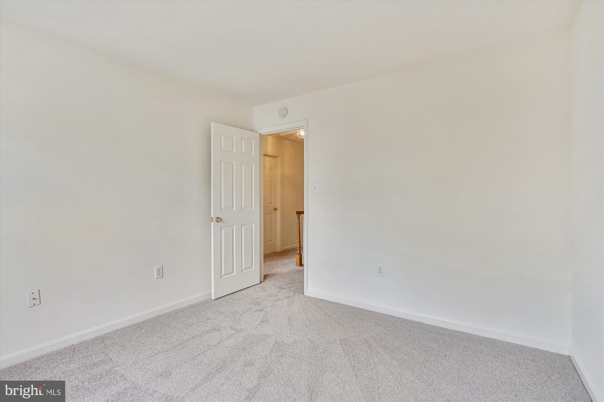 CLARENDON - Residential Lease