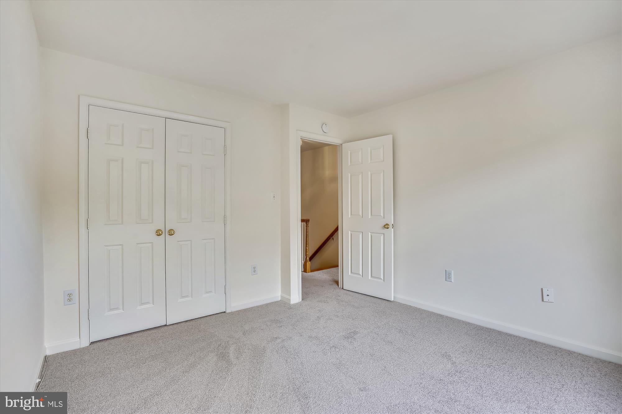 CLARENDON - Residential Lease