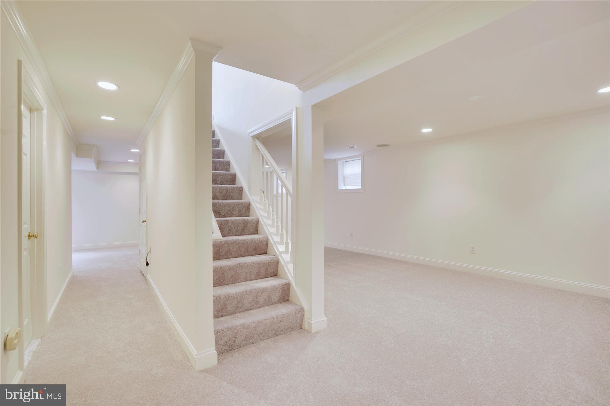 CLARENDON - Residential Lease