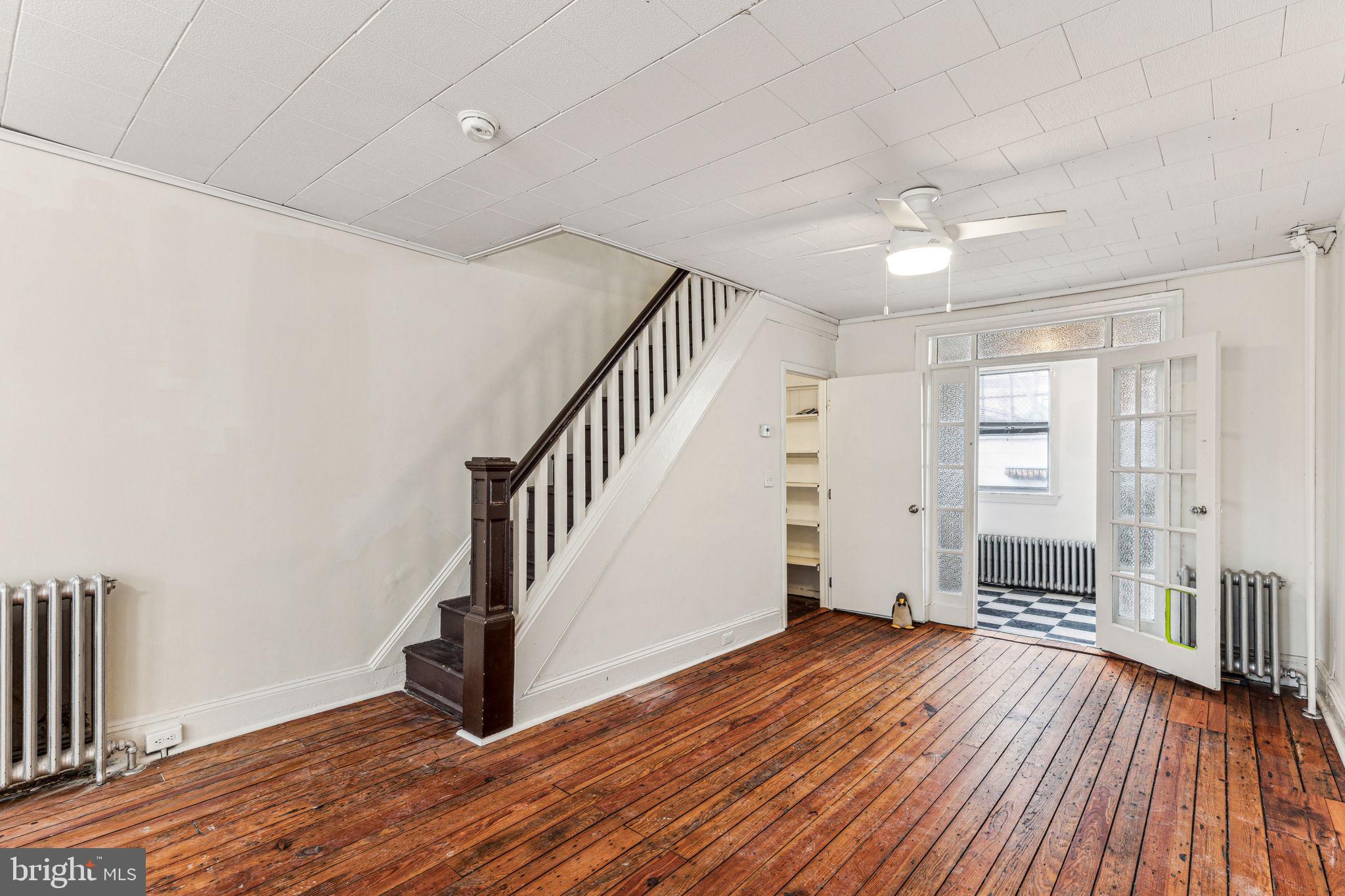 EAST PASSYUNK CROSSING - Residential Lease