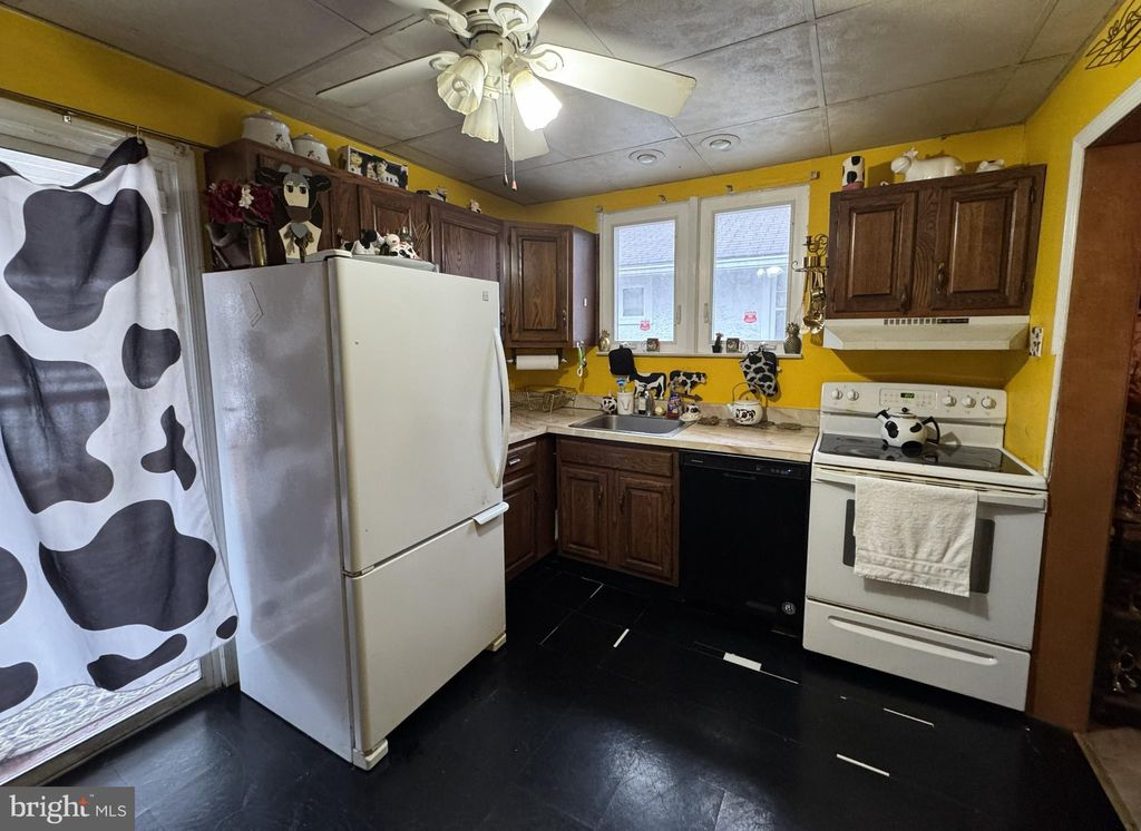 Photo of 505 Bartlett Avenue, RIDLEY PARK, PA 19078 (MLS # PADE2108930)