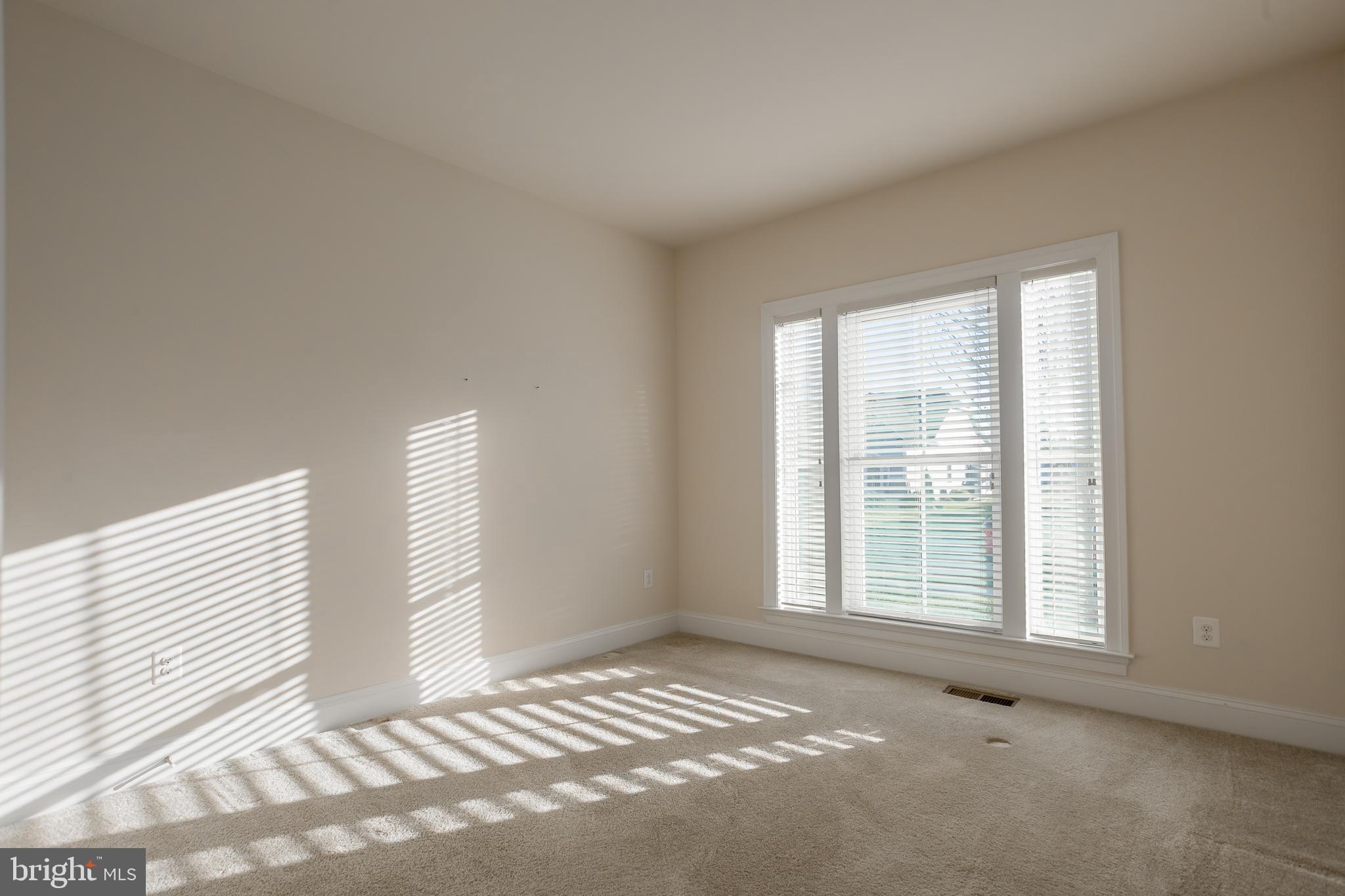 REDDEN RIDGE - Residential