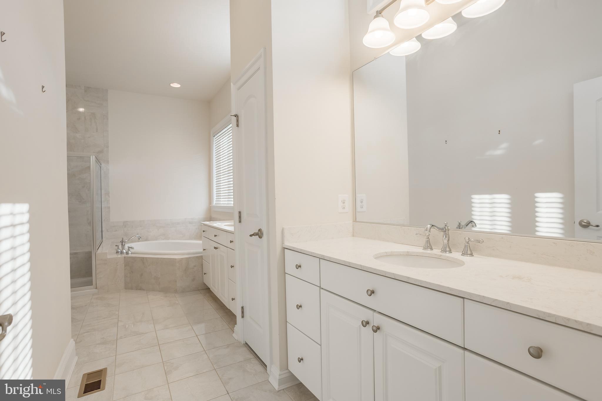 REDDEN RIDGE - Residential