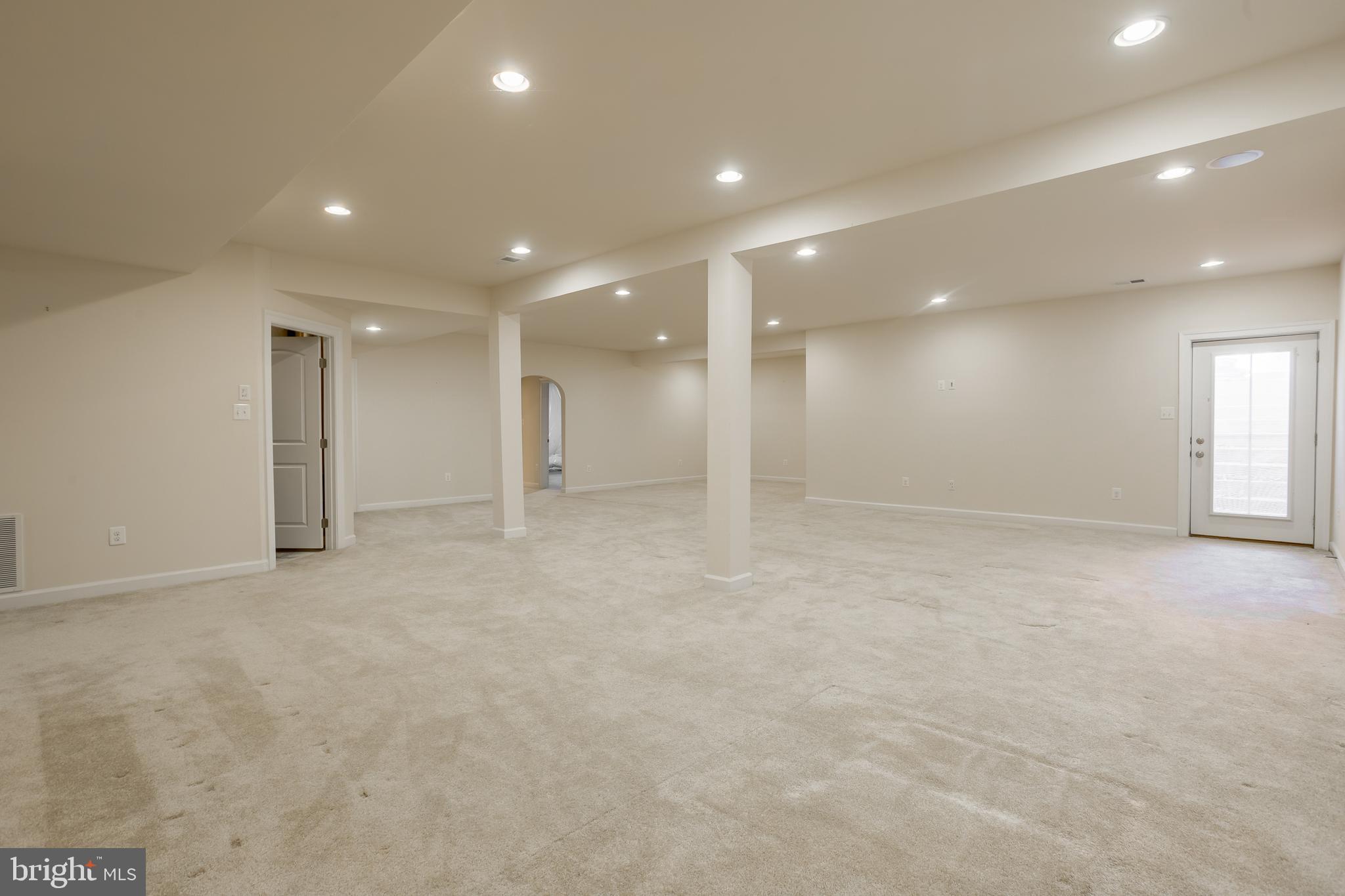 REDDEN RIDGE - Residential