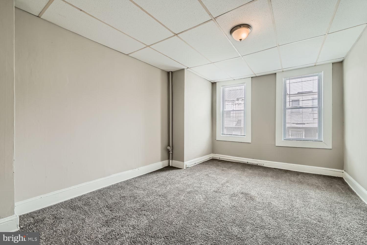 ELWOOD PARK - Residential