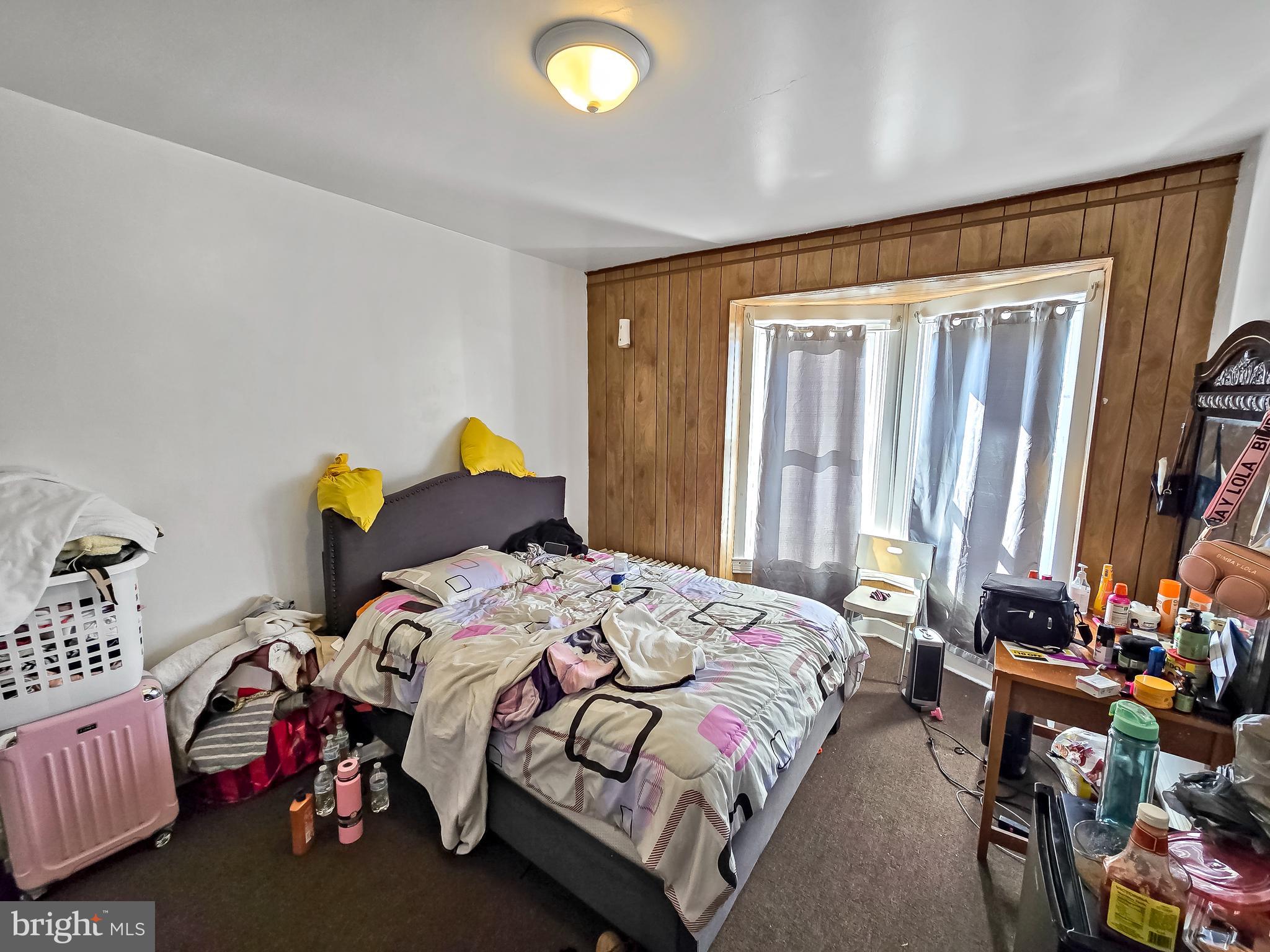 YORK CITY - Residential Income