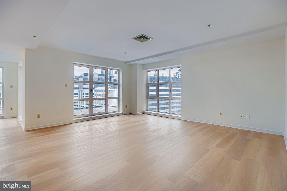 INNER HARBOR - Residential