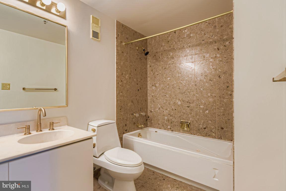 INNER HARBOR - Residential