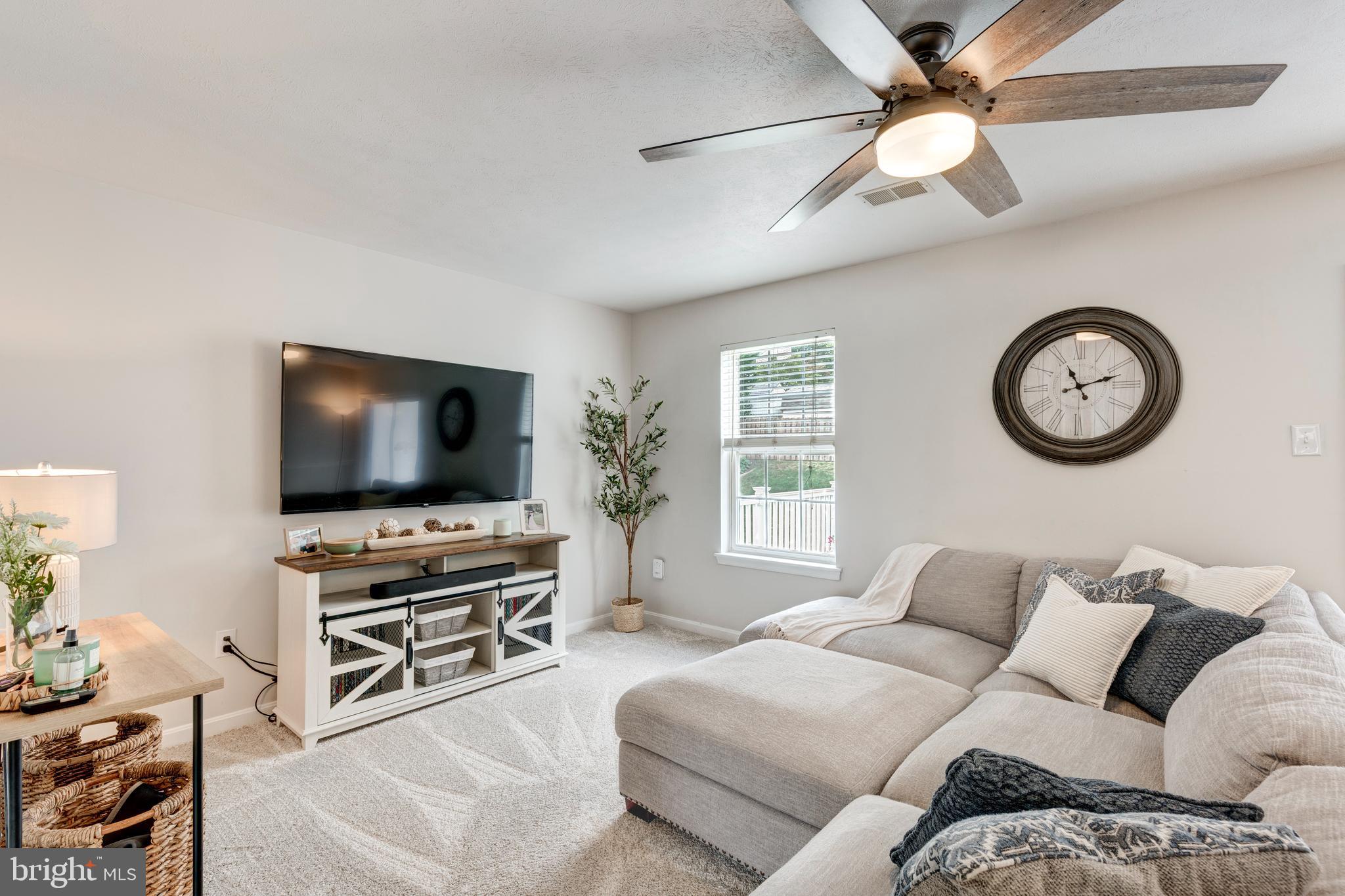 ROBERTS FIELD - Residential