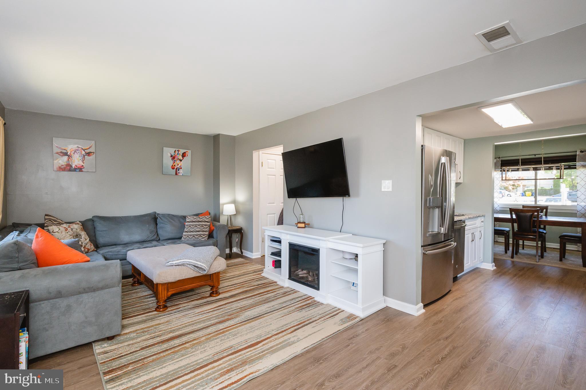 CROFTON MEADOWS - Residential