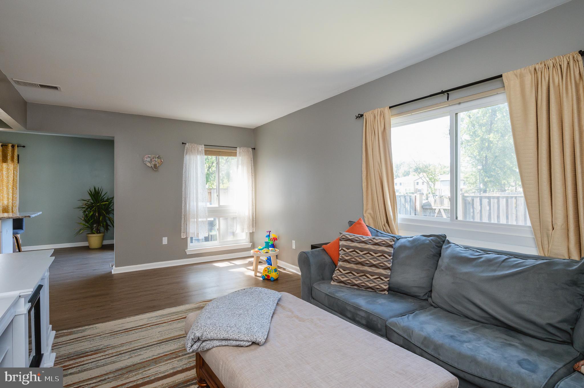 CROFTON MEADOWS - Residential