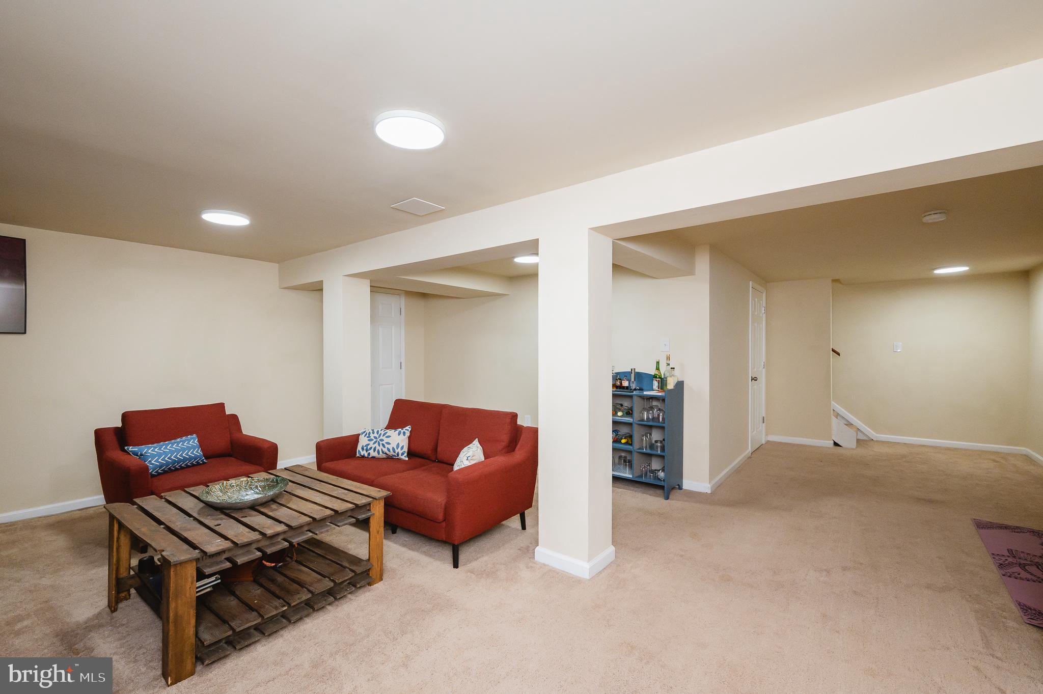 CROFTON MEADOWS - Residential