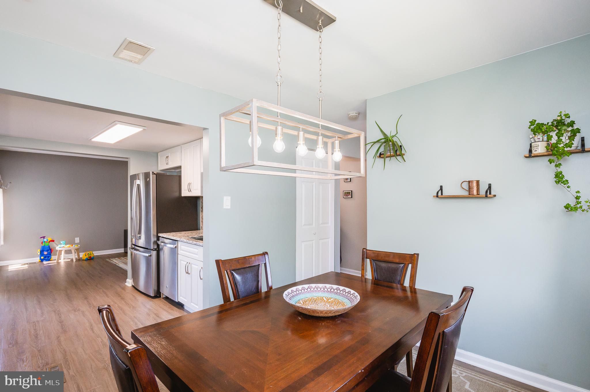 CROFTON MEADOWS - Residential