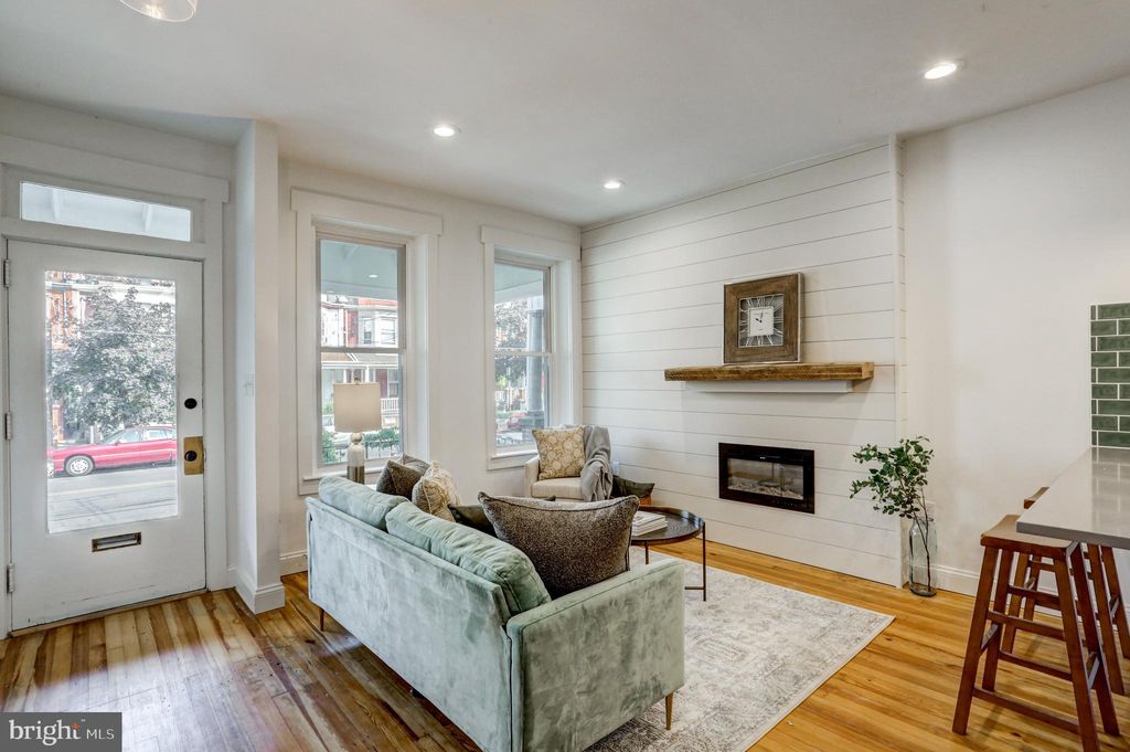 Photo of 226 E CLAY ST, LANCASTER, PA 17602 (MLS # PALA2040382)