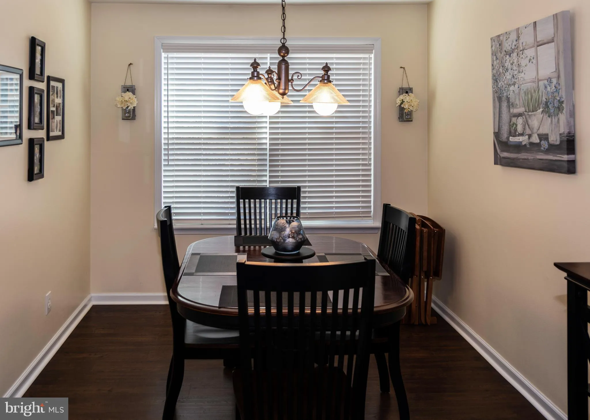 Voorhees, New Jersey 08043, United States, 3 Bedrooms Bedrooms, ,3 BathroomsBathrooms,Residential,Pending,77057