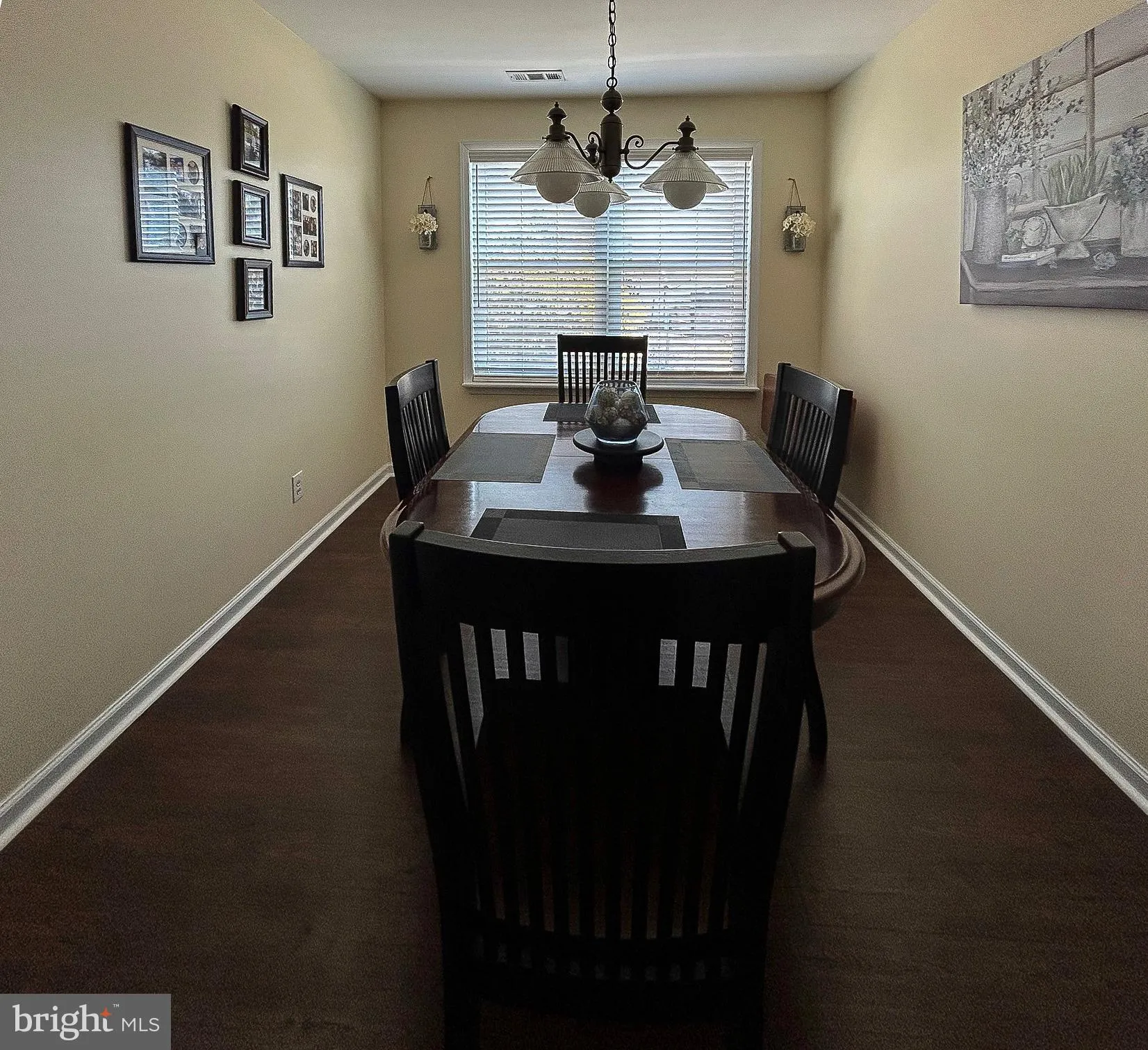 Voorhees, New Jersey 08043, United States, 3 Bedrooms Bedrooms, ,3 BathroomsBathrooms,Residential,Pending,77057