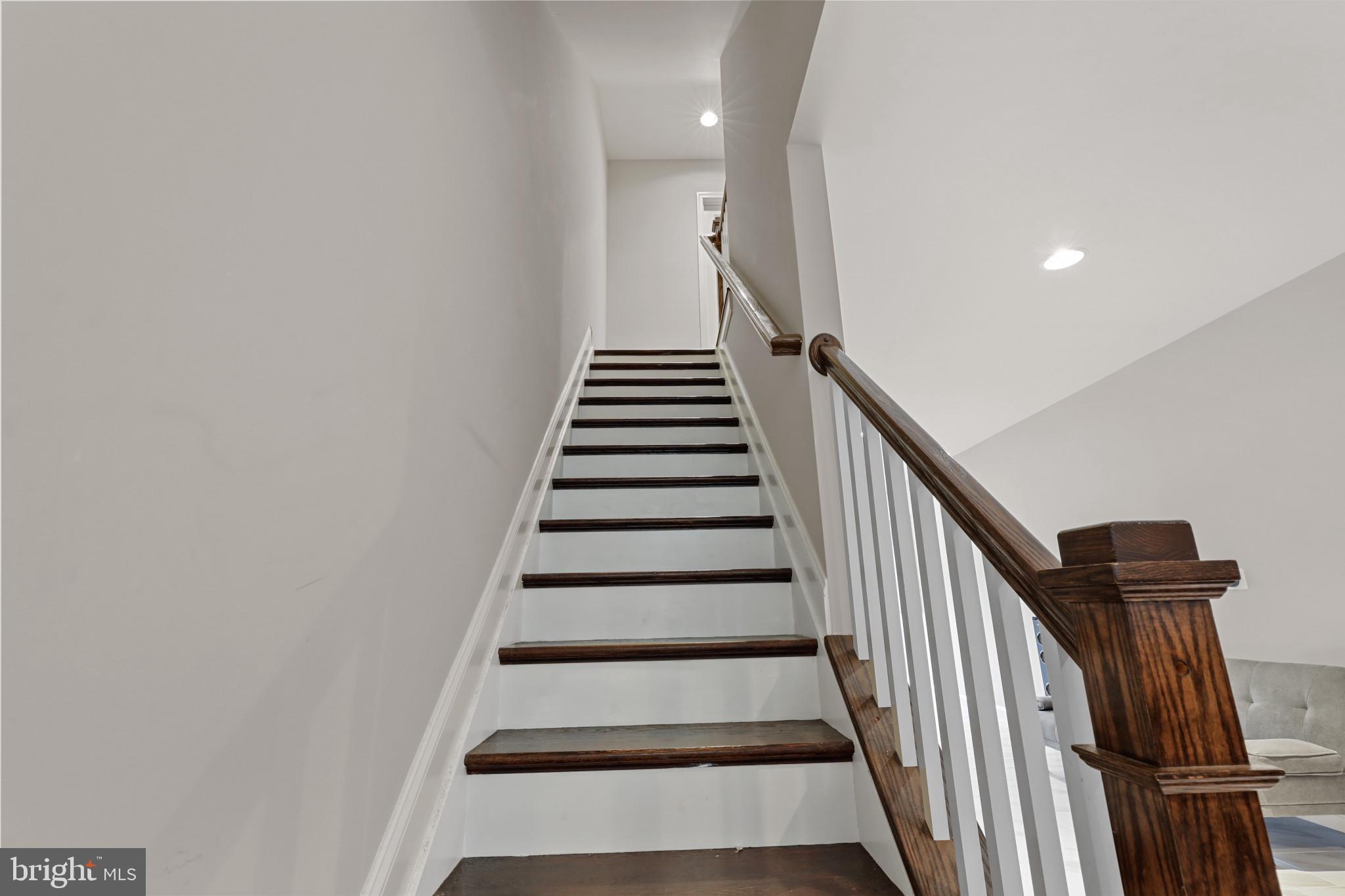 EAGER PARK TOWNHOMES - Residential Lease