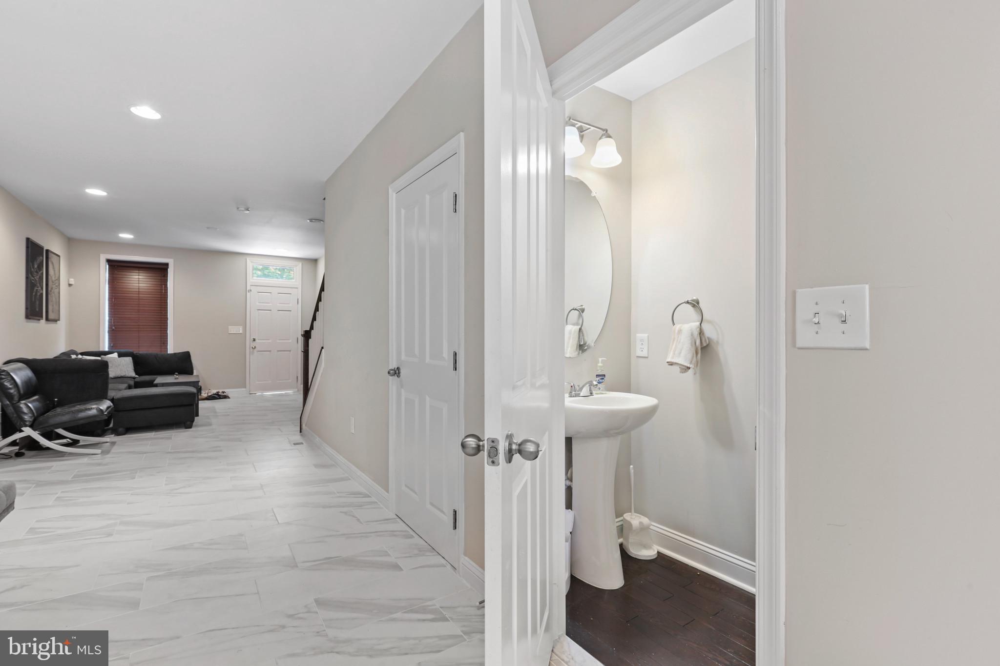 EAGER PARK TOWNHOMES - Residential Lease