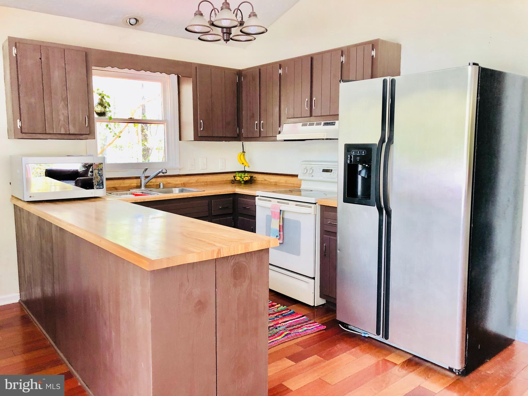 LAKE LAND - Residential