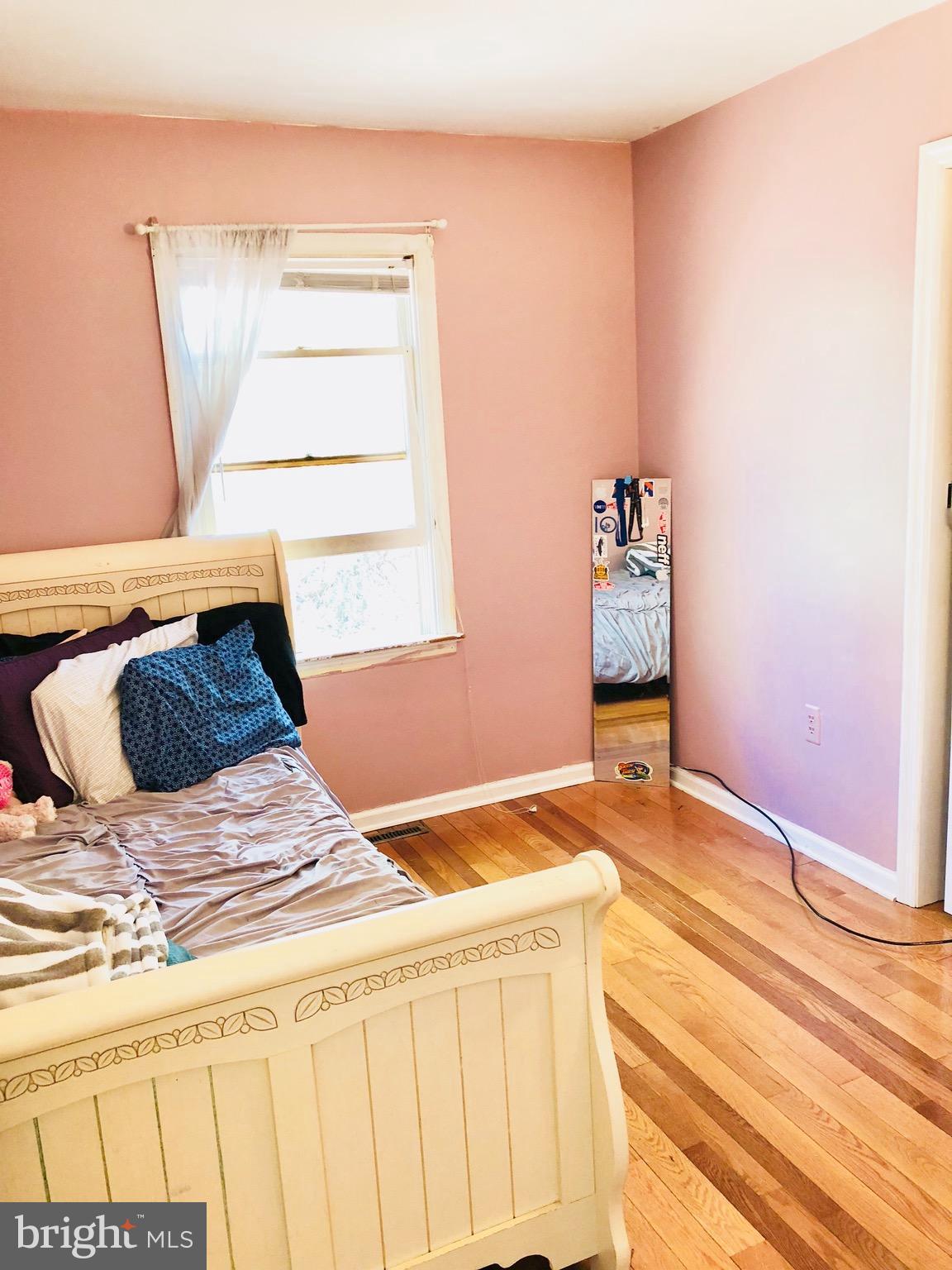 LAKE LAND - Residential