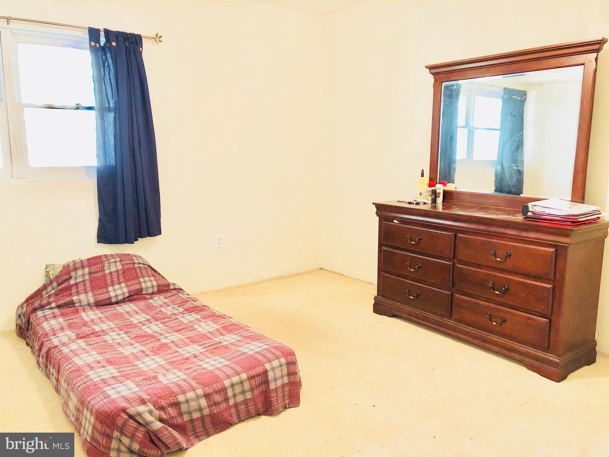 LAKE LAND - Residential