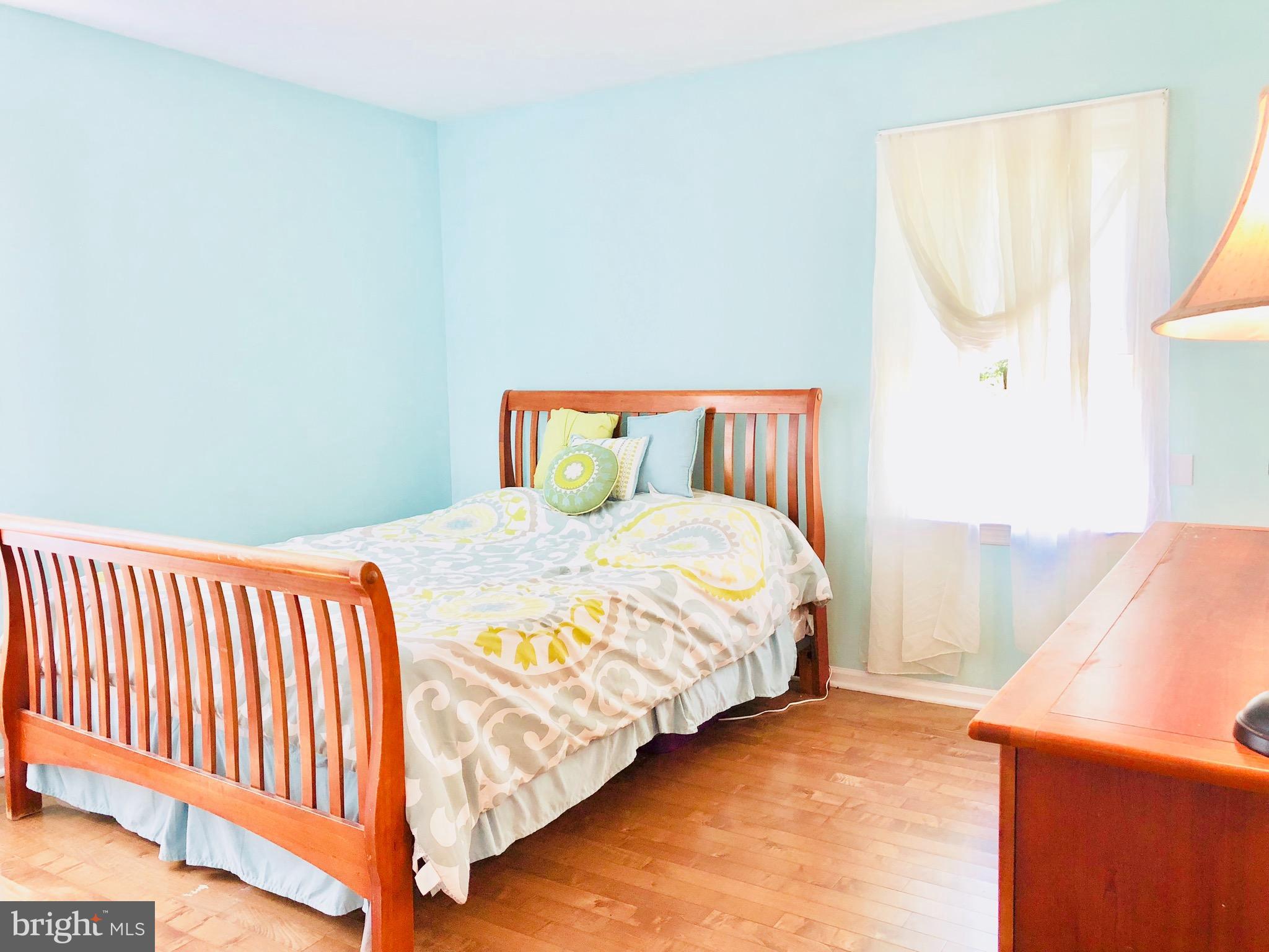 LAKE LAND - Residential