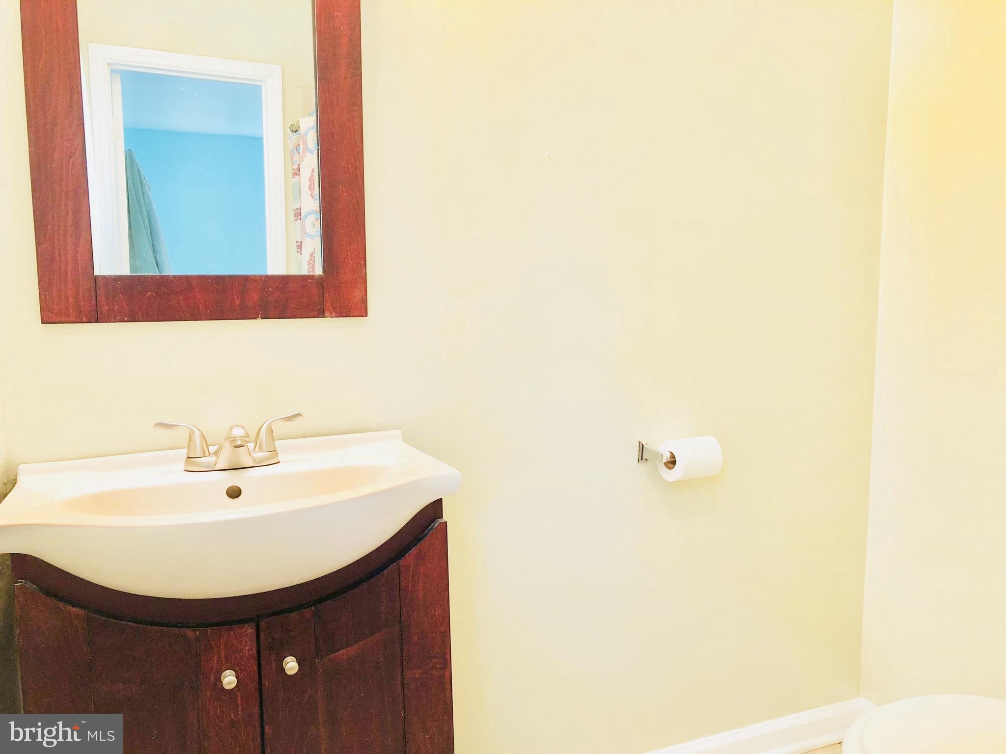 LAKE LAND - Residential