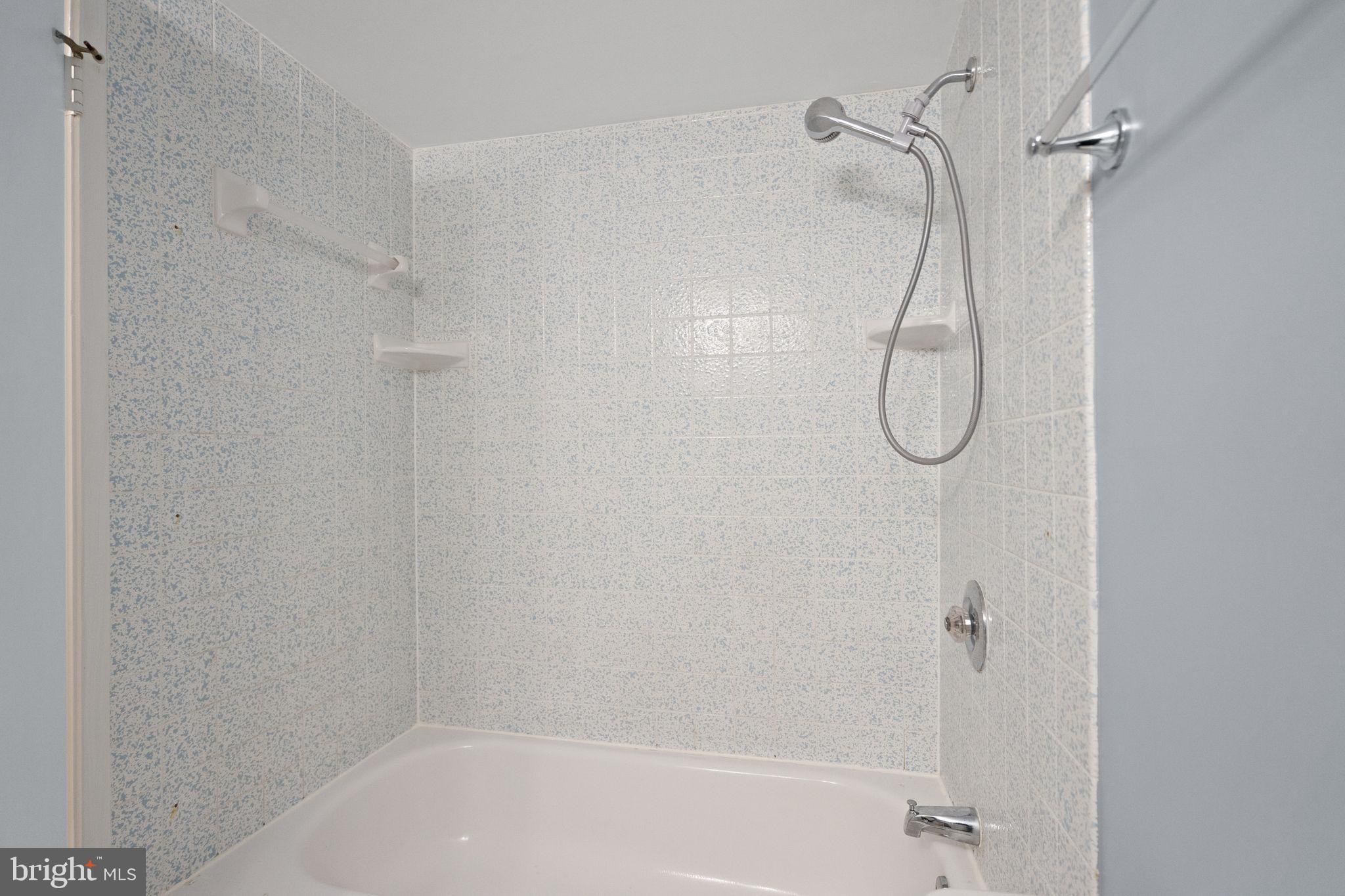 BENTANA PARK - Residential