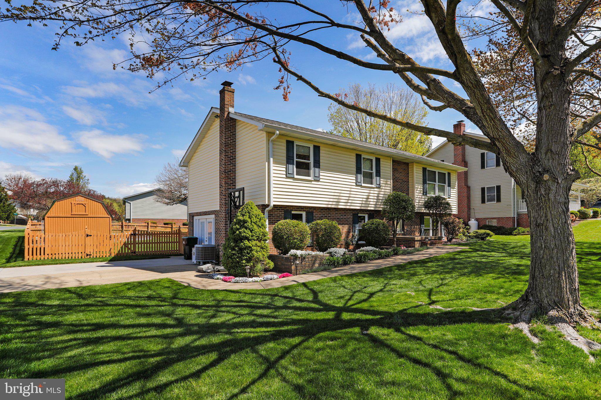 MADISON HEIGHTS - Residential