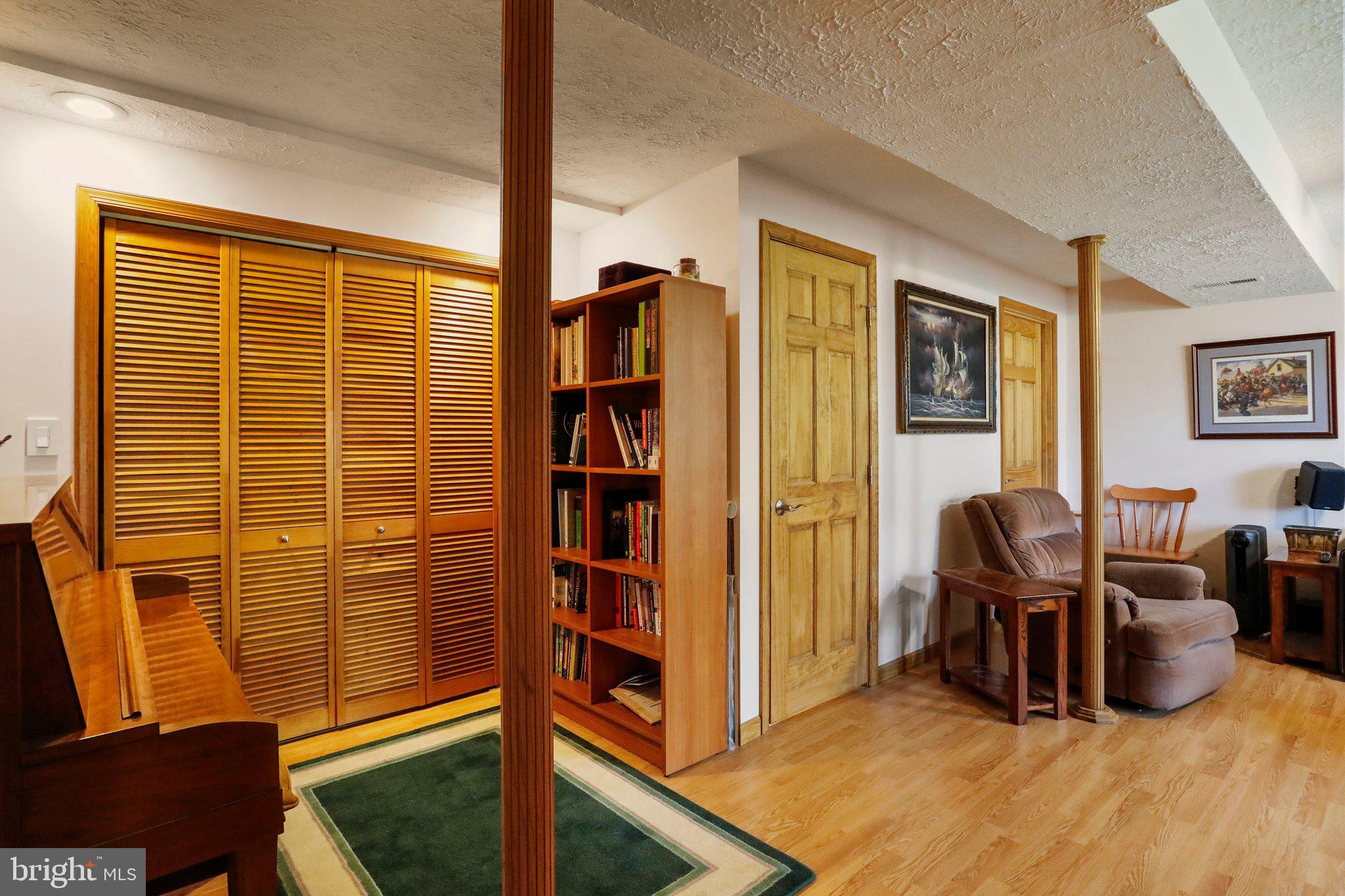 MADISON HEIGHTS - Residential