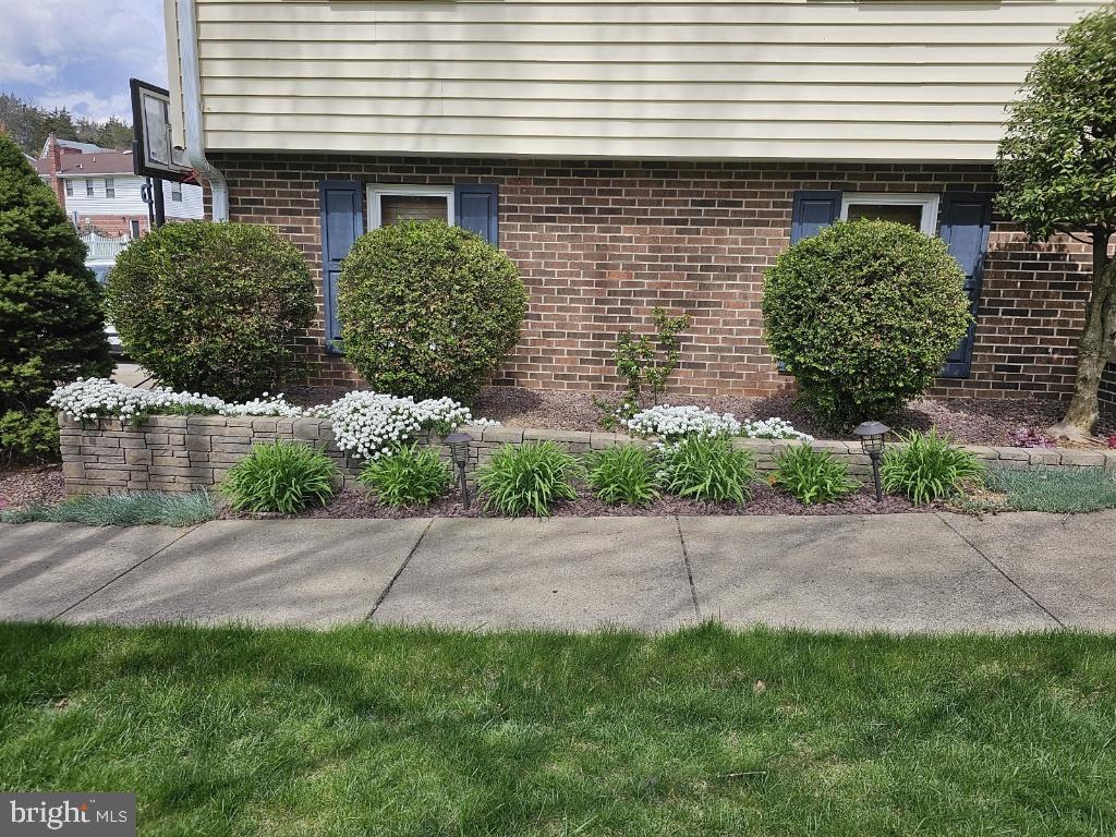 MADISON HEIGHTS - Residential