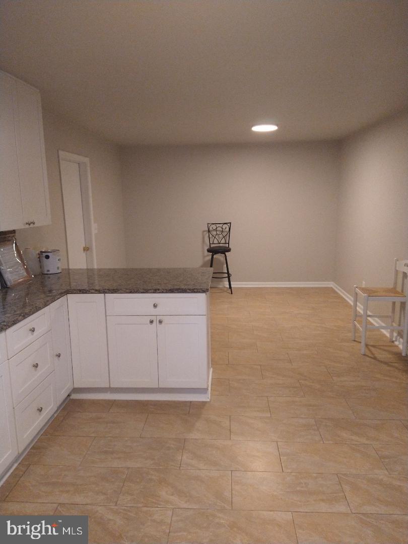 HARTWOOD VILLAGE - Residential