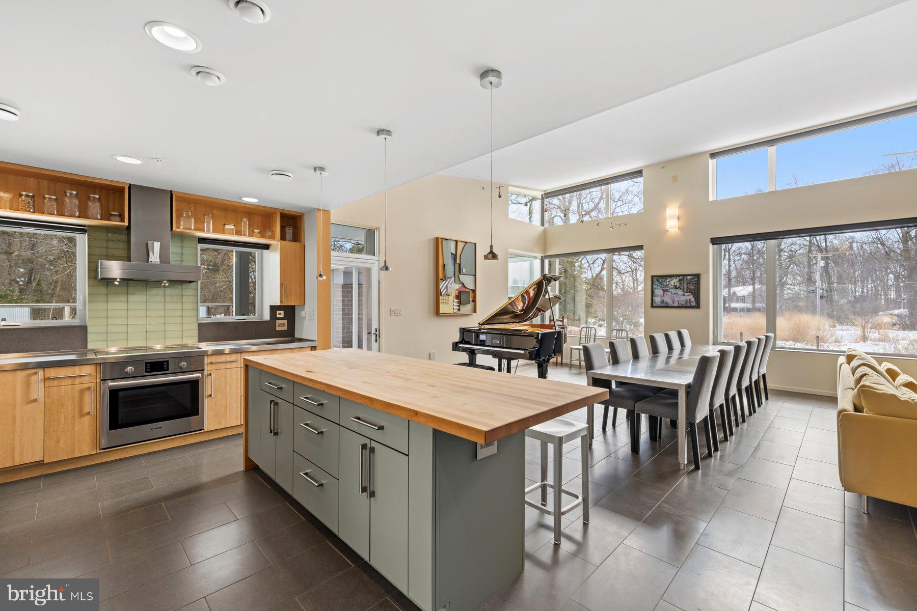 CLARKSVILLE HUNT - Residential