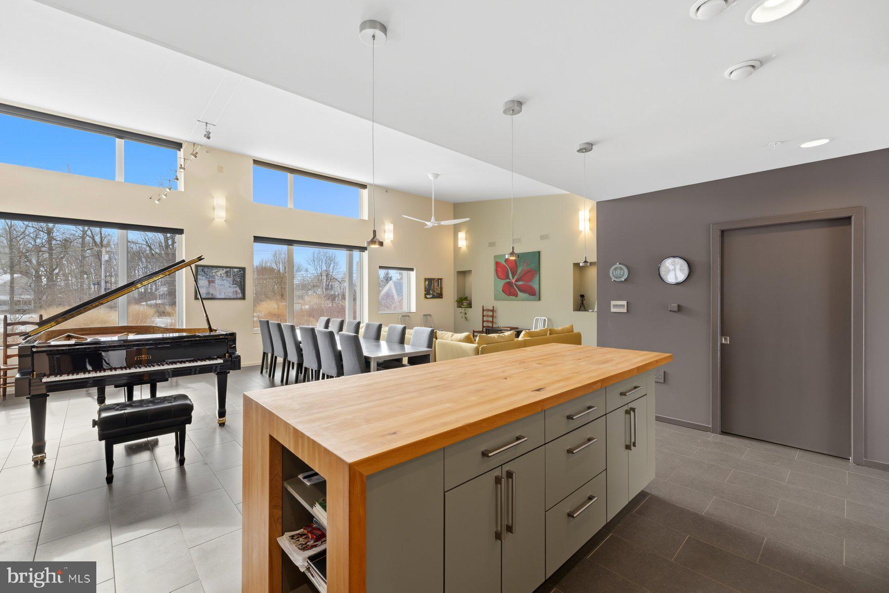 CLARKSVILLE HUNT - Residential