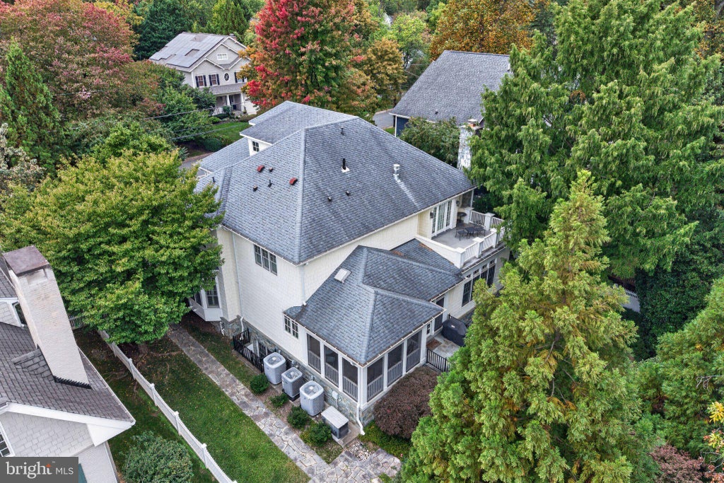 Photo of 5927 Kirby Road, BETHESDA, MD 20817 (MLS # MDMC2262146)