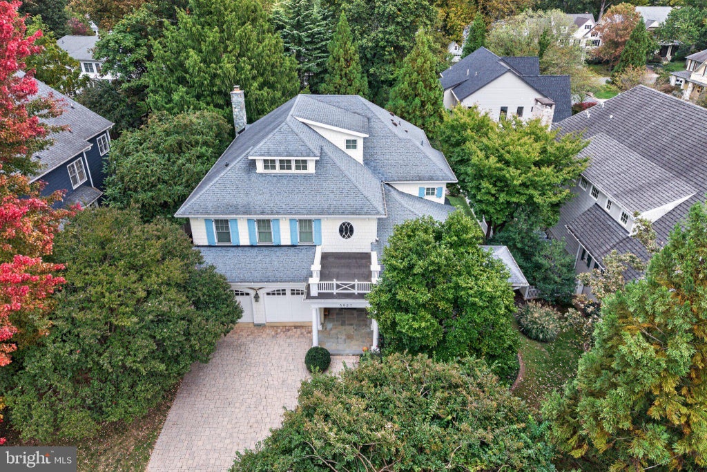 Photo of 5927 Kirby Road, BETHESDA, MD 20817 (MLS # MDMC2262146)