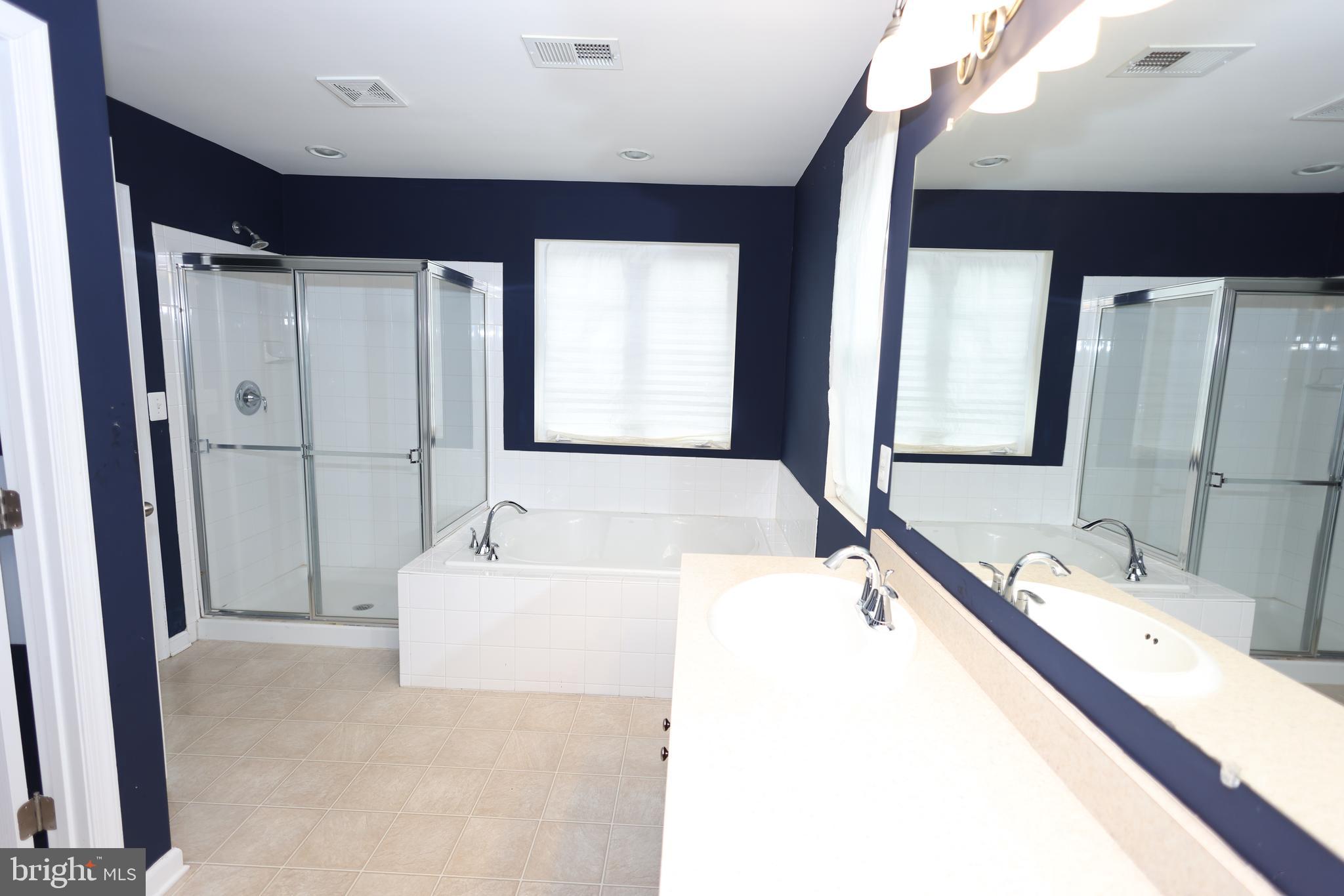 GLENEAGLES - Residential