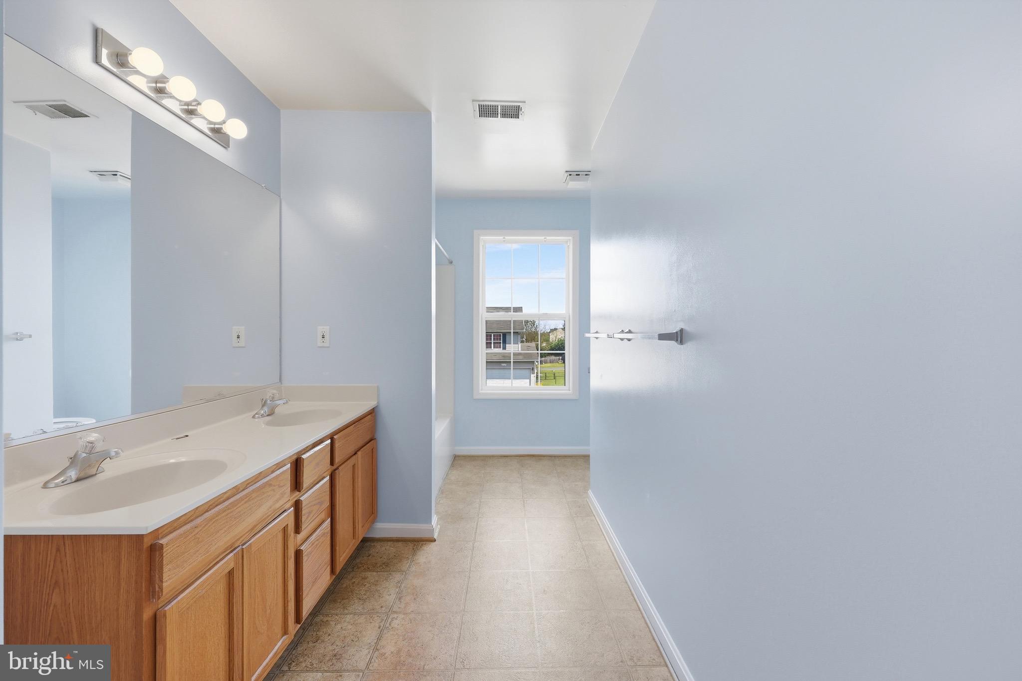 SUMMER HILL - Residential