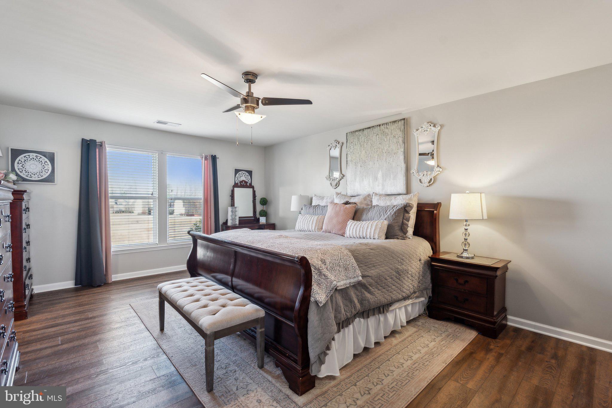 STAFFORD LAKES VILLAGE - Residential