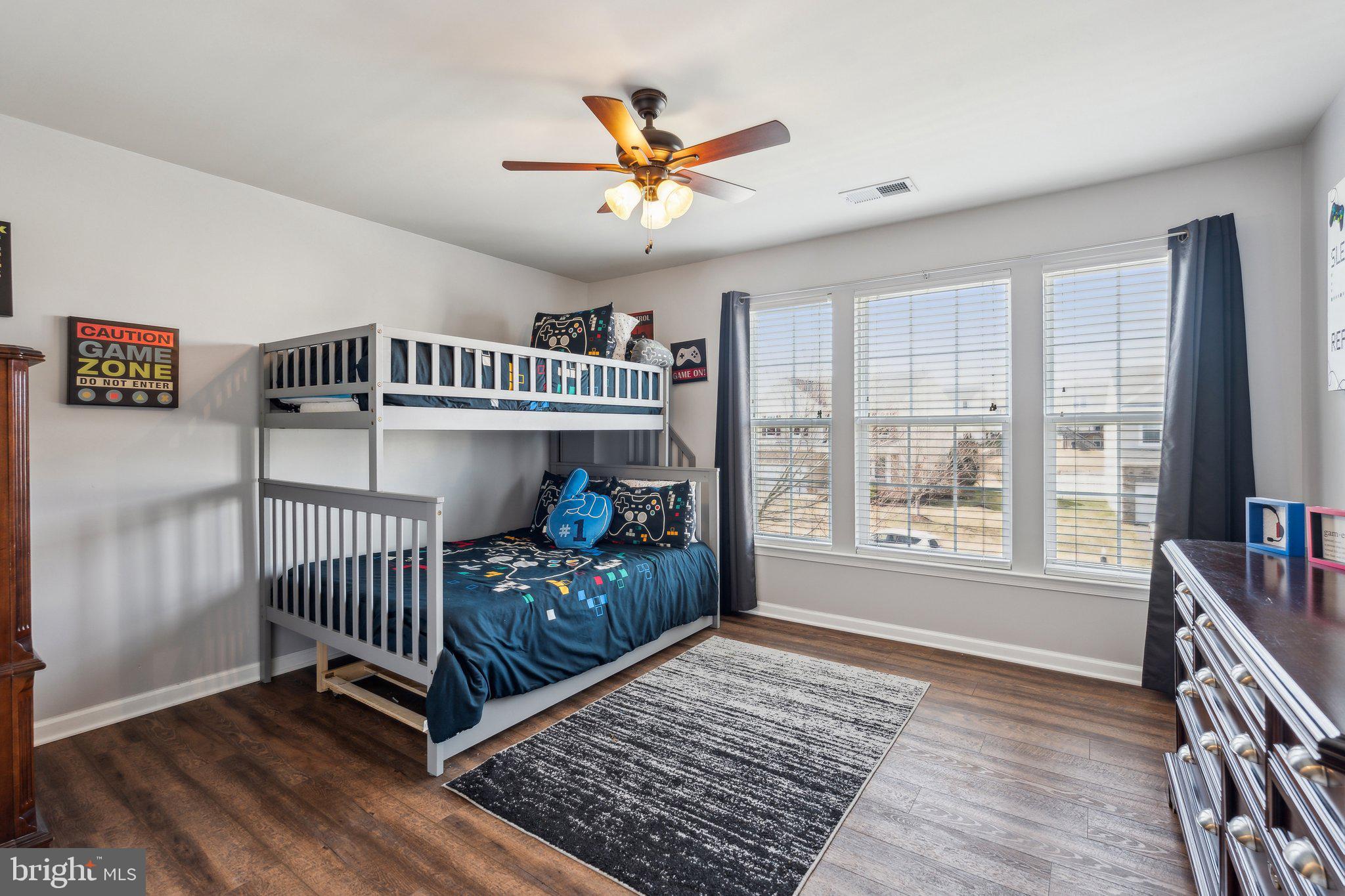 STAFFORD LAKES VILLAGE - Residential