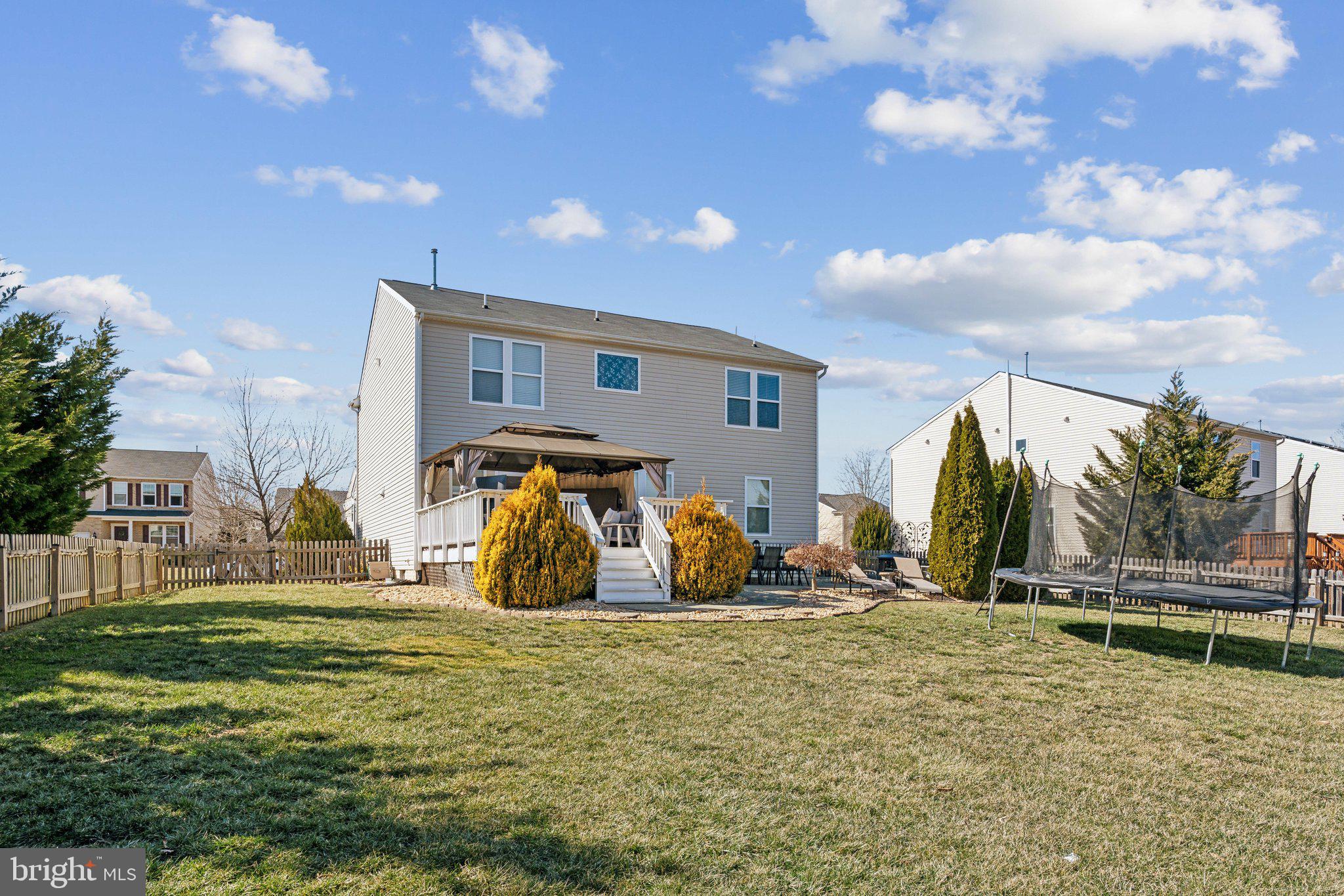 STAFFORD LAKES VILLAGE - Residential