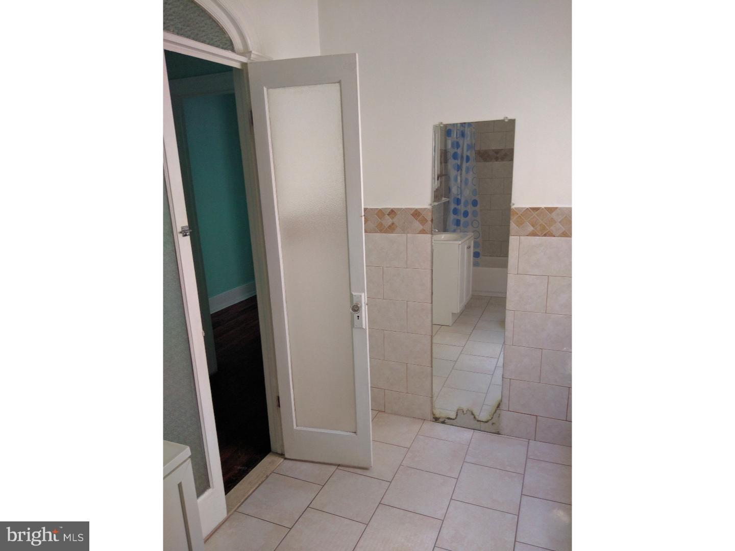 PORT RICHMOND - Residential Lease