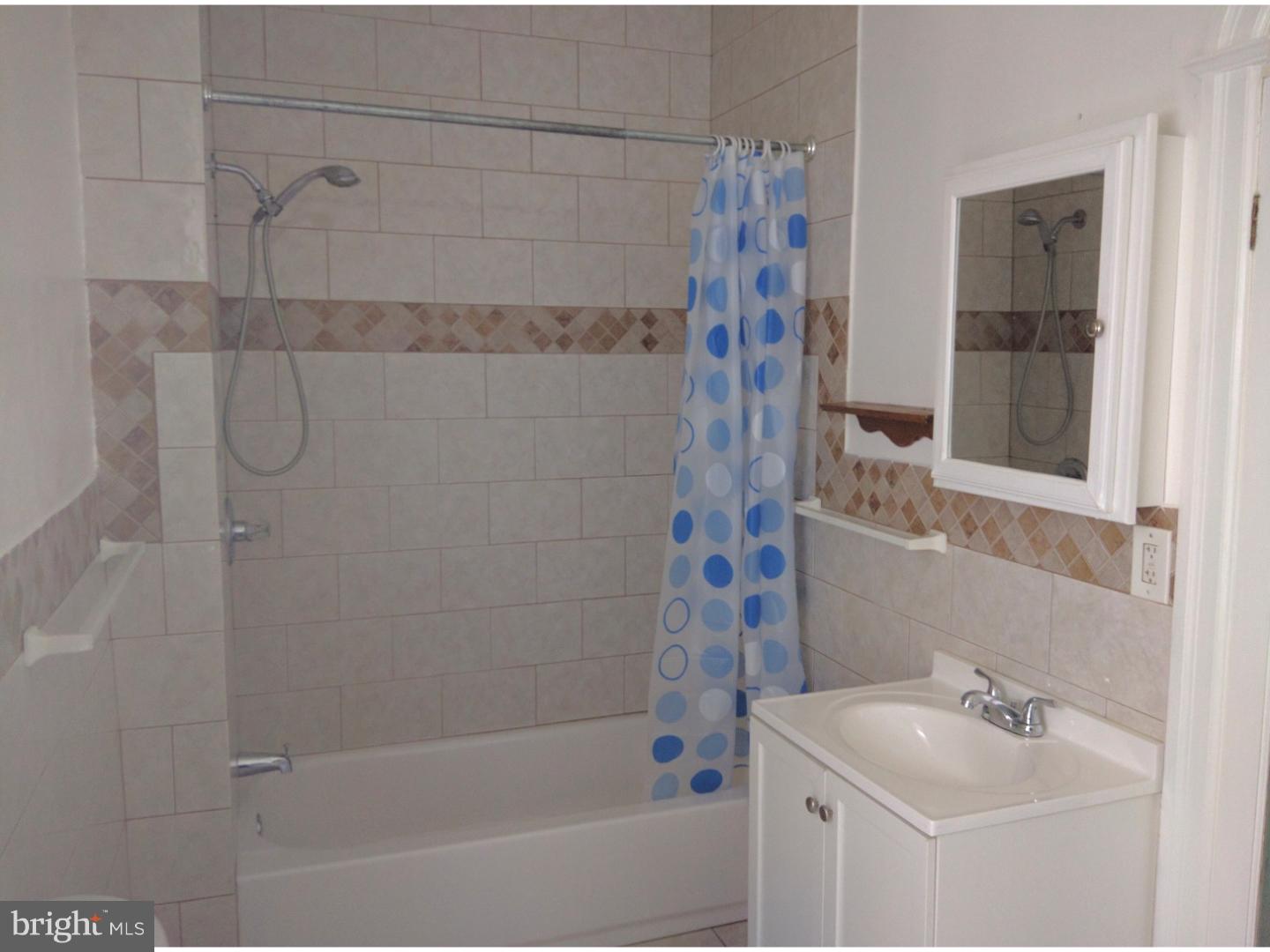 PORT RICHMOND - Residential Lease