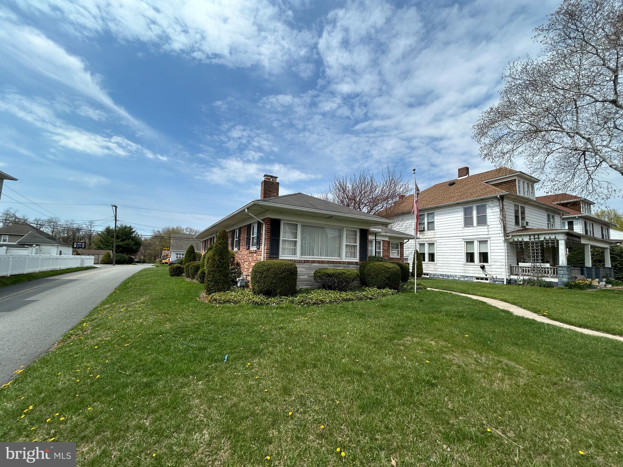 RED LION - Residential