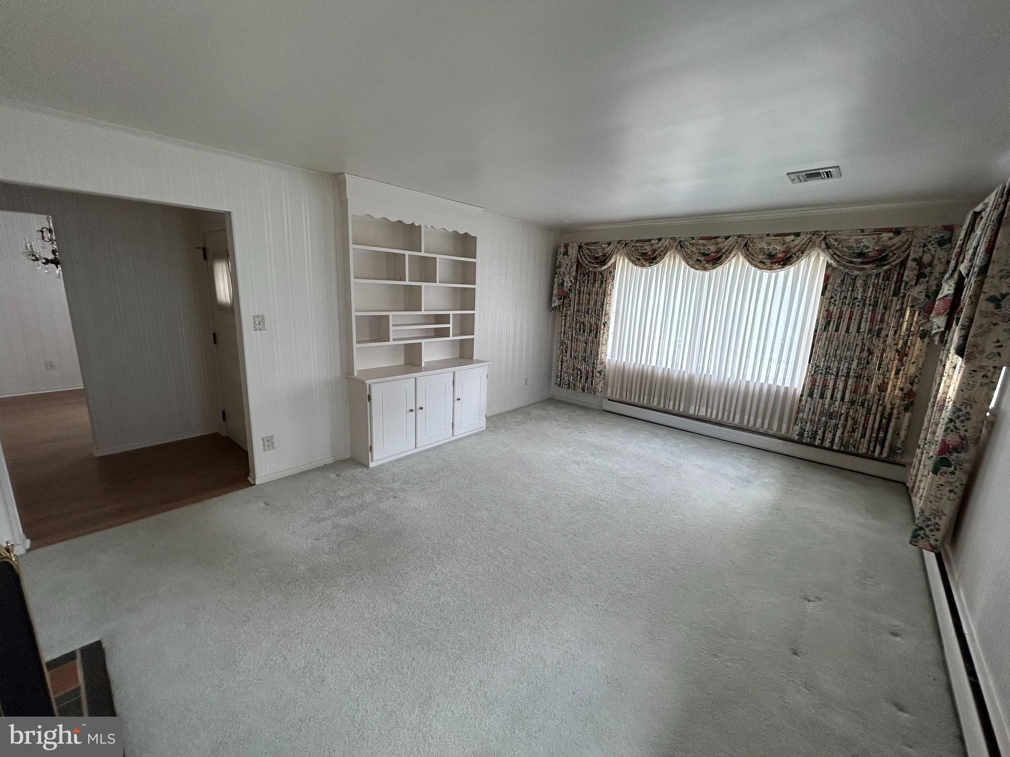 RED LION - Residential